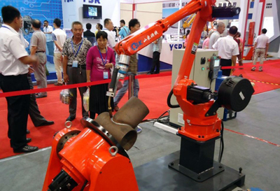 山東礦機(jī)智能機(jī)器人閃耀中日韓產(chǎn)業(yè)博覽會(huì)，引領(lǐng)礦山機(jī)械銷售新紀(jì)元